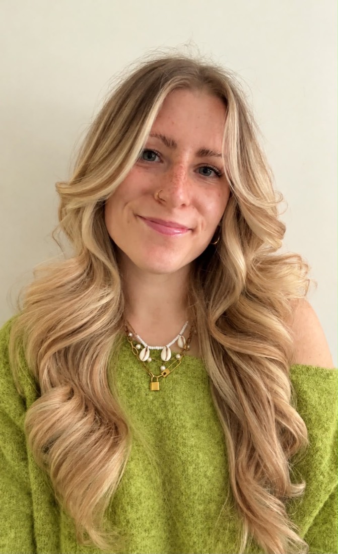 Elli, Junior Artist Managerin bei spicy lemon